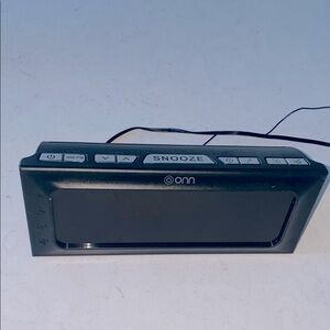 ONN‎ Black Digital Alarm Clock